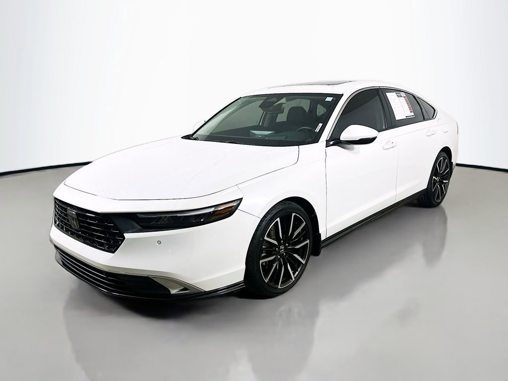 Used 2023 Honda Accord Touring video 3
