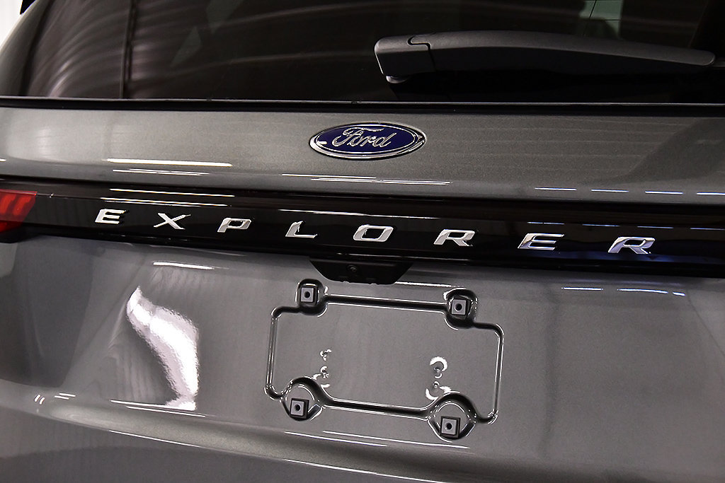 New 2026 Ford Explorer Active w/ Active Comfort Package AWD/4WD image 10