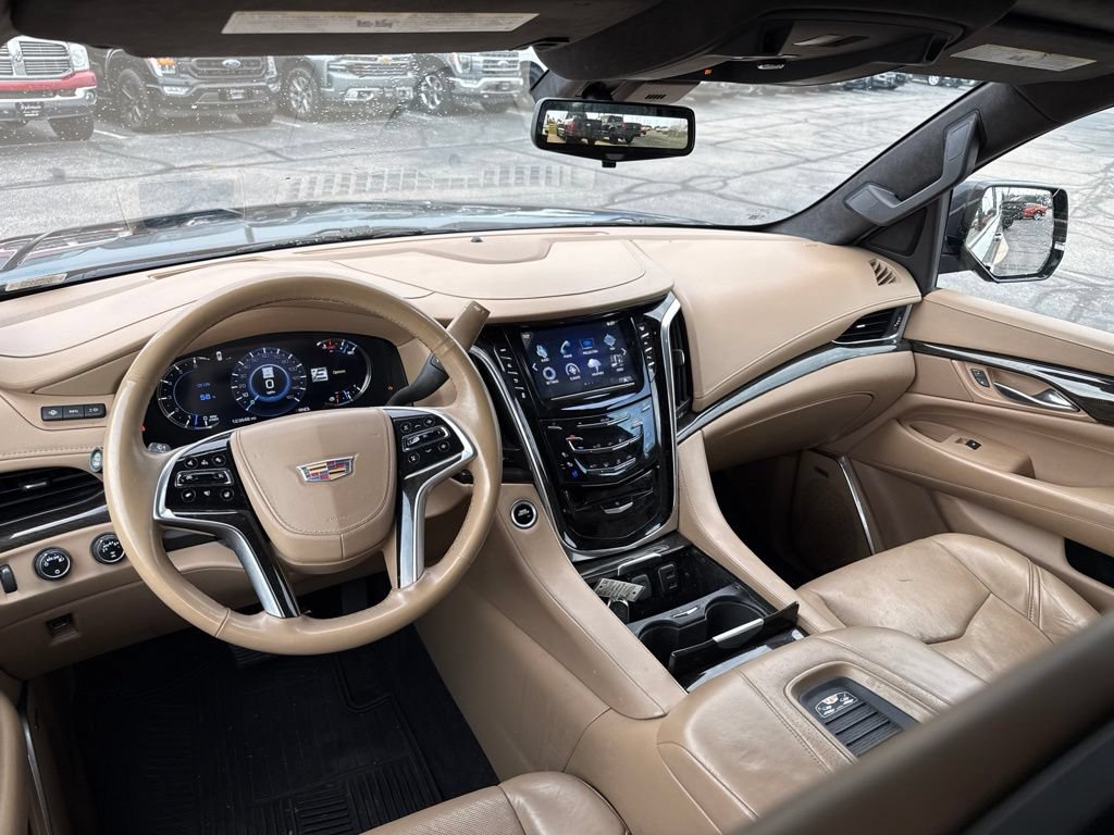 Used 2018 Cadillac Escalade ESV Platinum AWD/4WD image 14