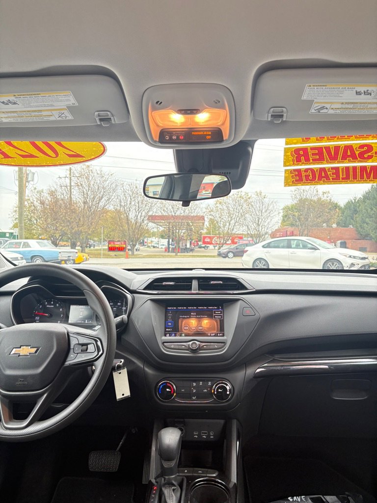 Used 2021 Chevrolet TrailBlazer LS image 12