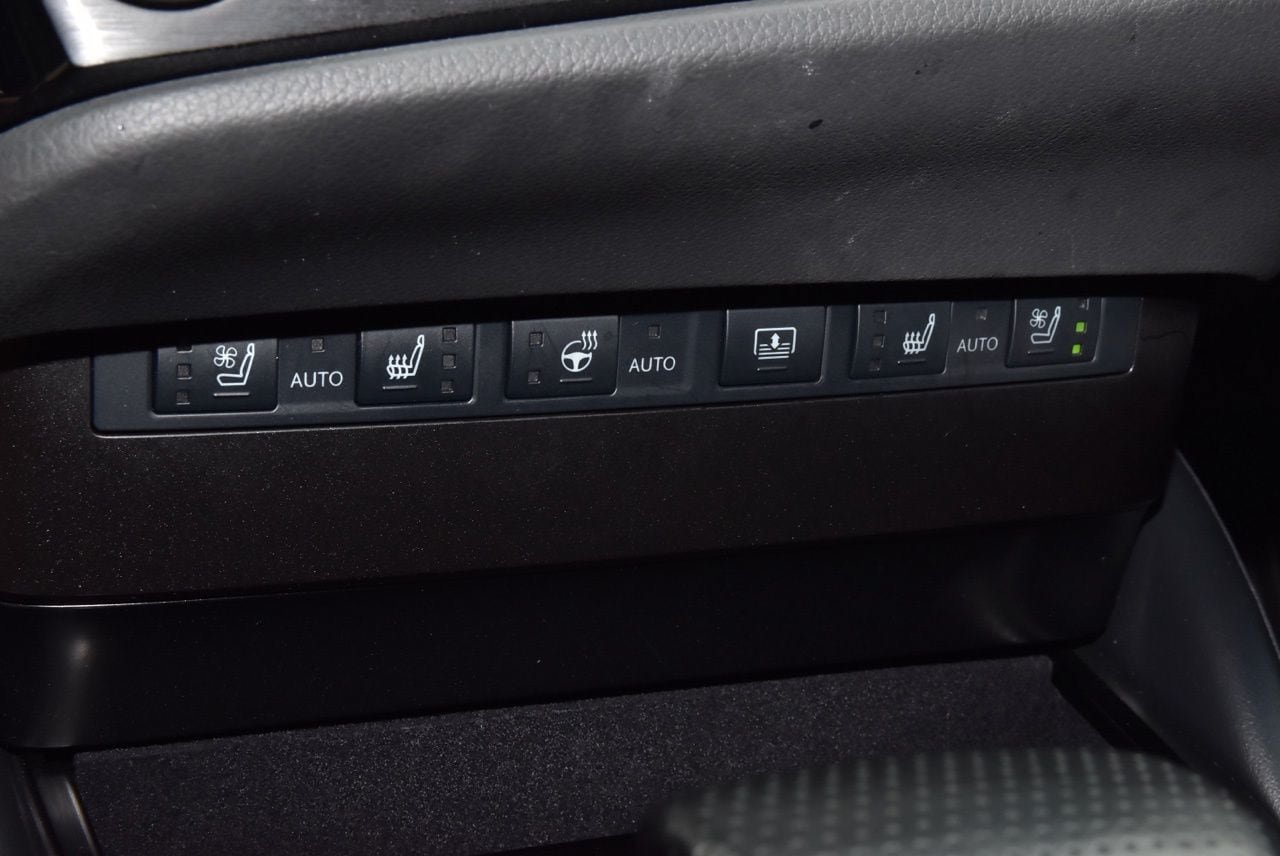 Used 2024 Lexus ES 300h F Sport w/ Accessory Package (Z1) FWD image 30