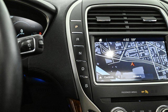 Used 2019 Lincoln Nautilus Reserve image 12