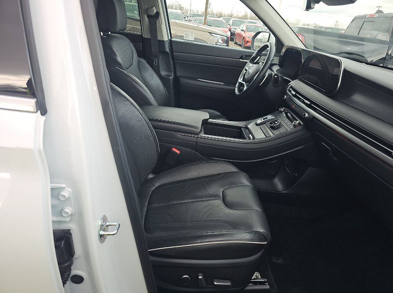 Used 2024 Hyundai Palisade Limited image 18