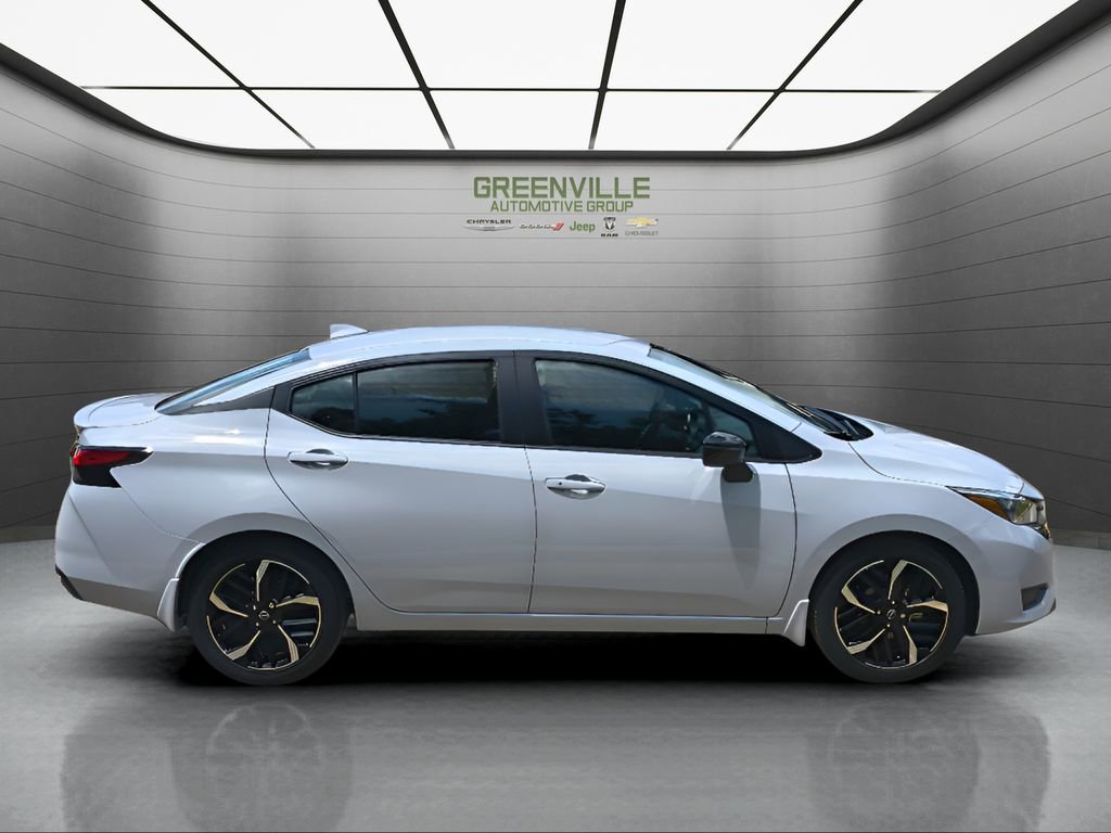 Used 2024 Nissan Versa SR w/ Trunk Package image 7