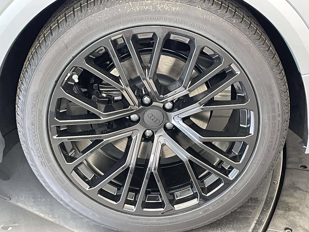New 2026 Audi SQ8 Prestige AWD/4WD image 12