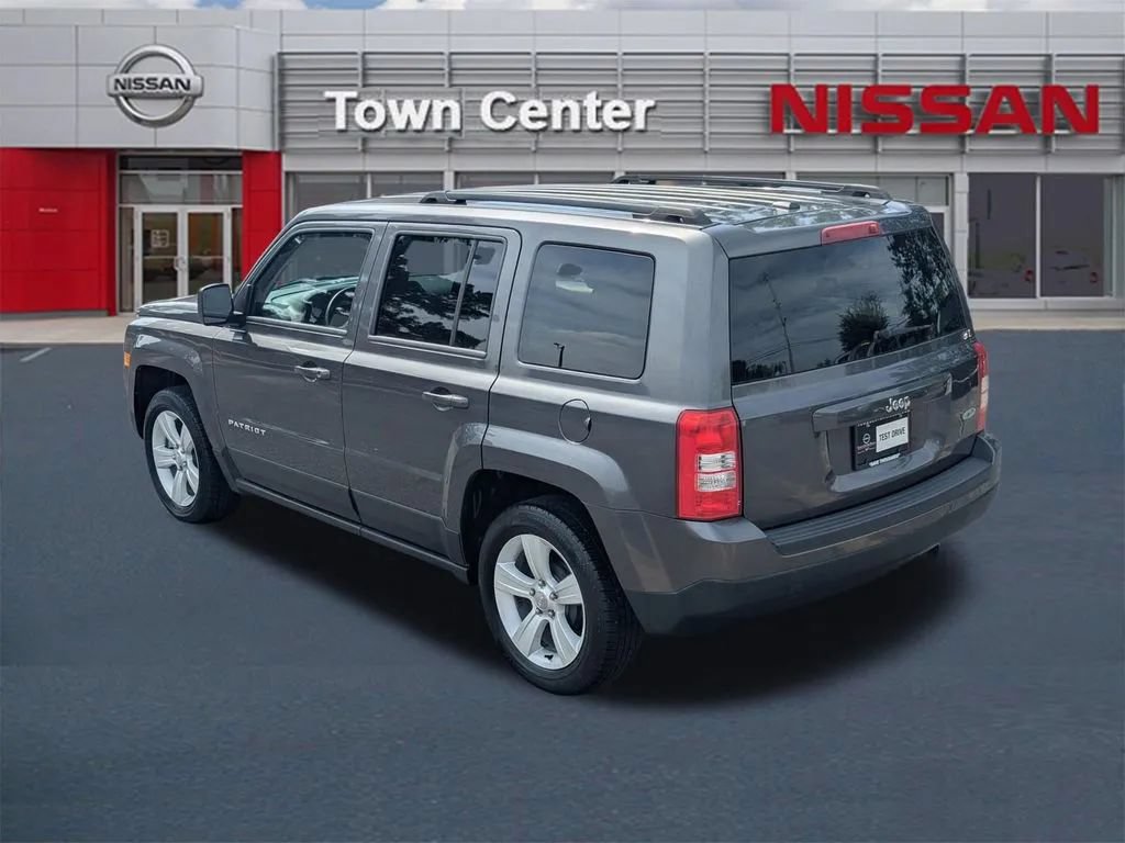 Used 2016 Jeep Patriot Latitude FWD image 5