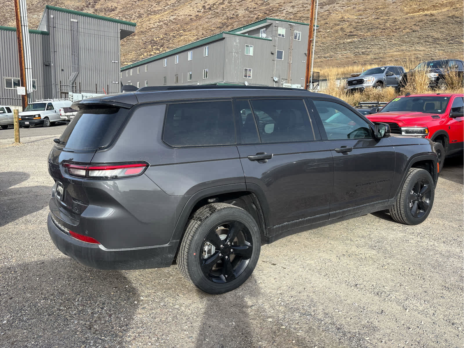 New 2025 Jeep Grand Cherokee L Laredo image 11