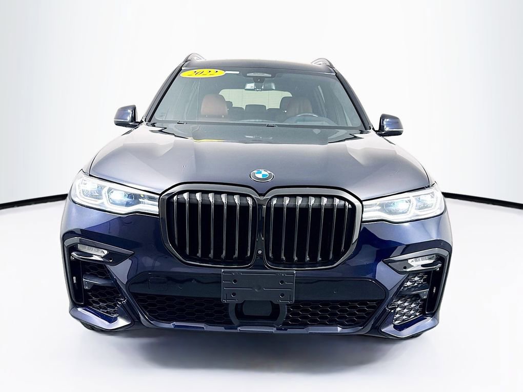 Used 2022 BMW X7 M50i AWD/4WD image 2