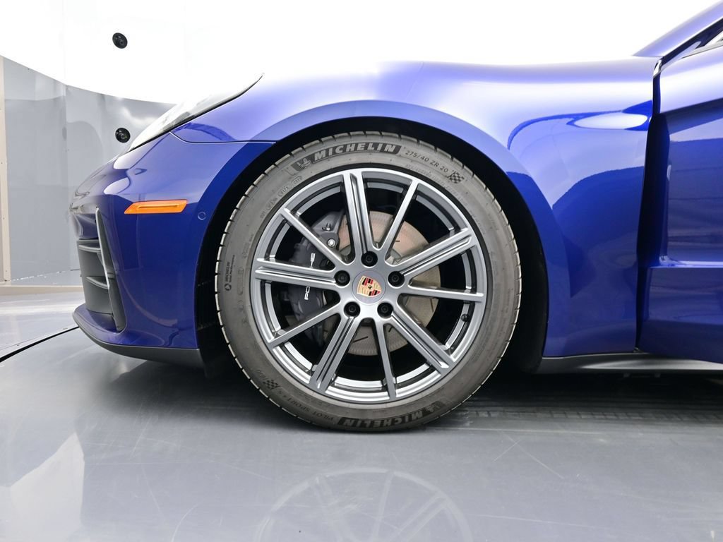 Certified 2026 Porsche Panamera 4 AWD/4WD image 6