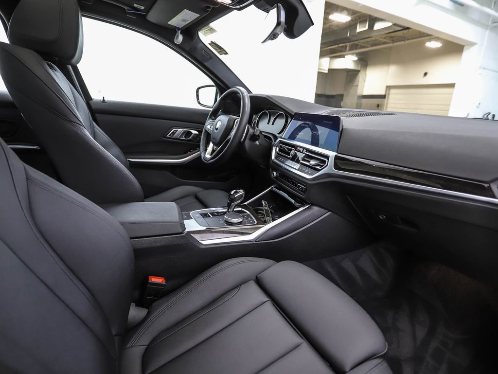 Used 2020 BMW 330i xDrive Sedan w/ Driving Assistance Package image 30