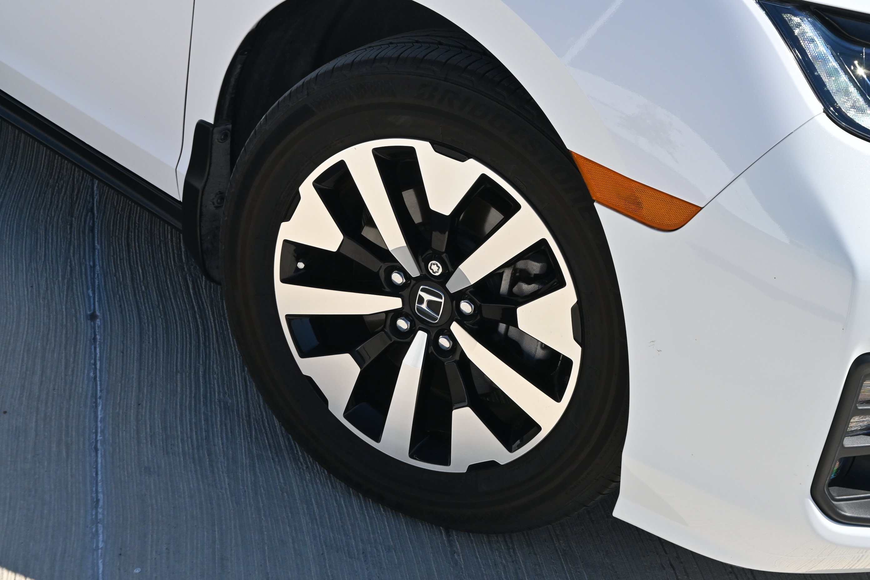 Used 2025 Honda Odyssey EX-L image 11
