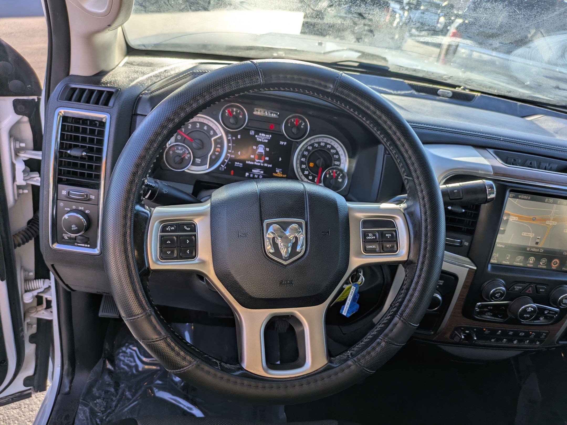 Used 2017 RAM 2500 Laramie AWD/4WD image 16