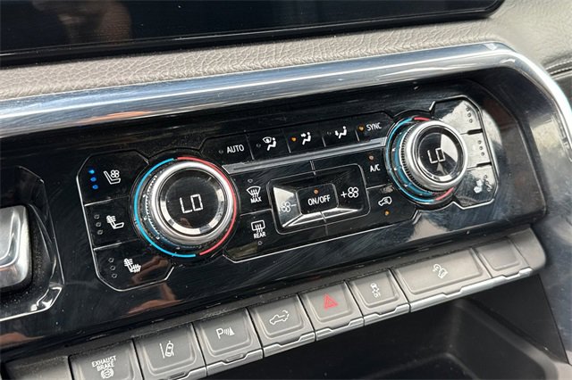 Used 2025 GMC Sierra 3500 Denali image 28