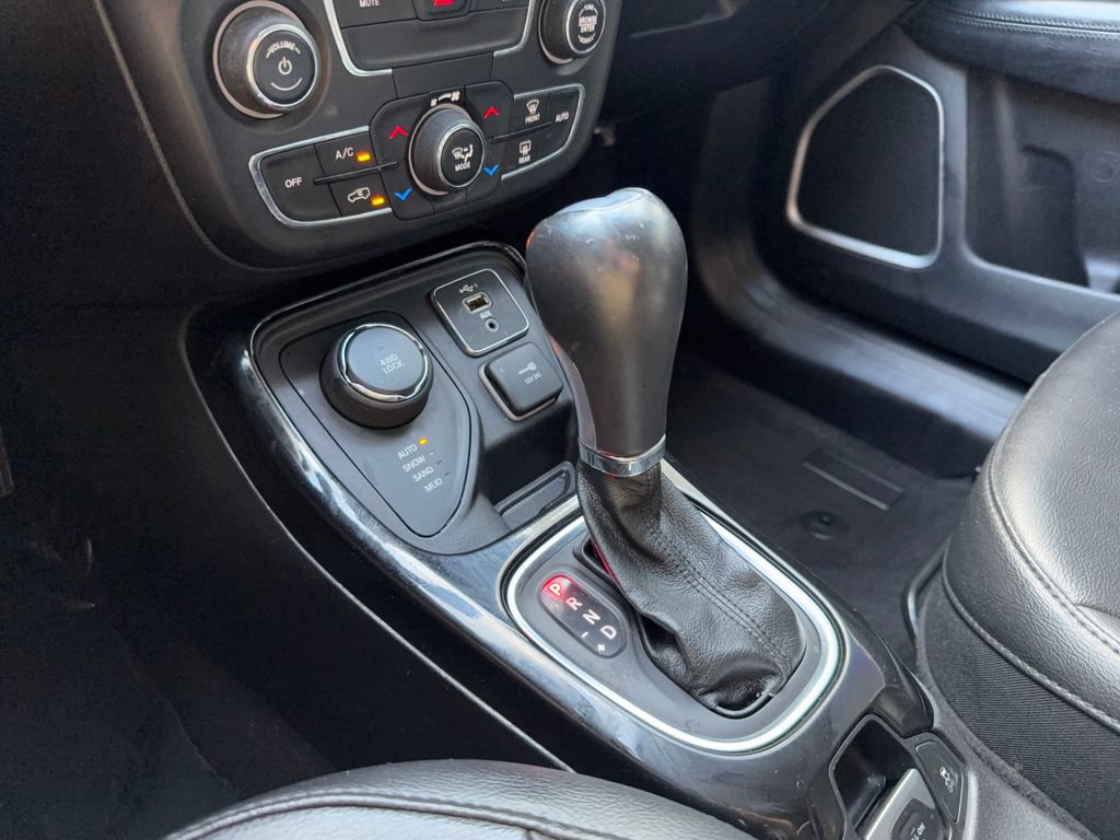 Used 2021 Jeep Compass Latitude AWD/4WD image 17