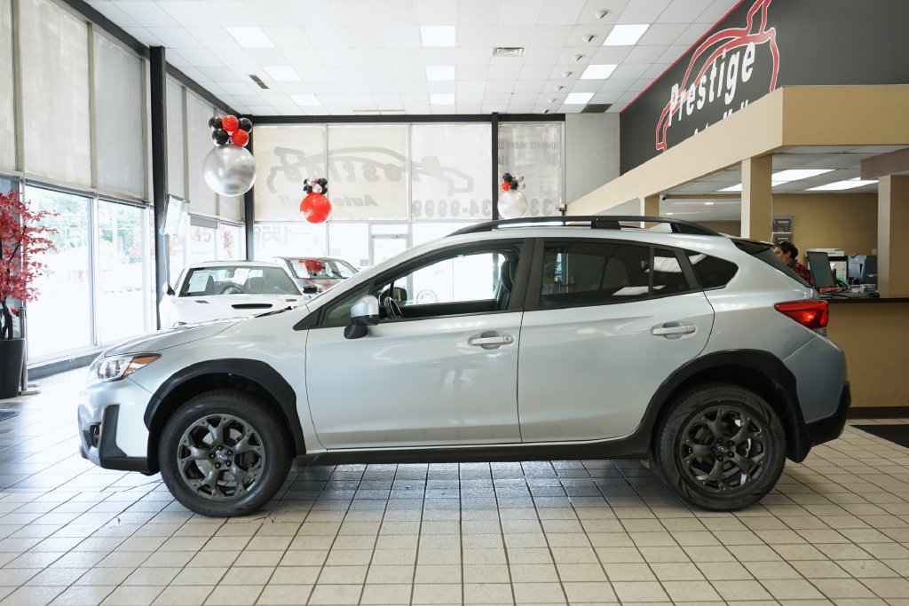 Used 2021 Subaru Crosstrek 2.0i Premium w/ Moonroof Package AWD/4WD image 3