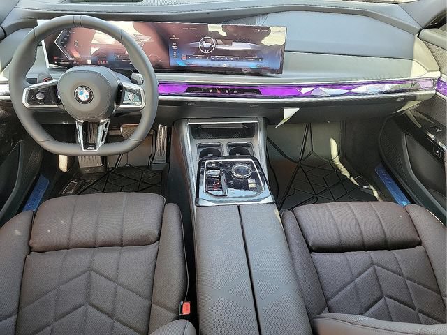 Used 2026 BMW 760i xDrive AWD/4WD image 13