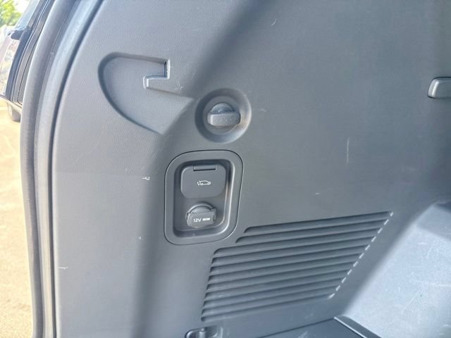 Certified 2024 Kia EV9 GT-Line AWD/4WD image 16