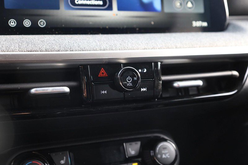 New 2026 Nissan Kicks SV w/ Cold Weather Package image 13