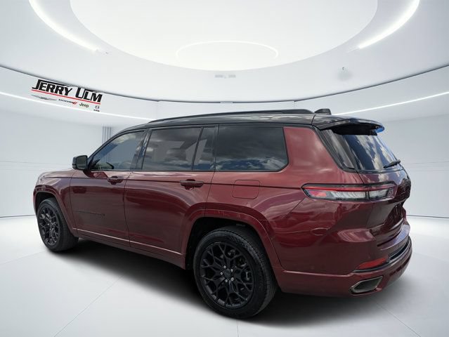 Used 2023 Jeep Grand Cherokee L Summit w/ Advanced Protech Group IV AWD/4WD image 5