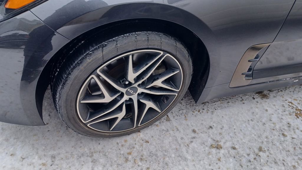Used 2023 Kia Stinger GT-Line w/ Sun & Sound Package image 3