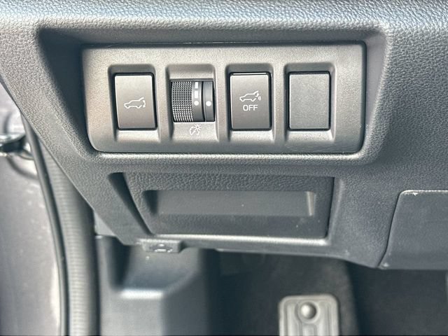 Used 2025 Subaru Outback Wilderness AWD/4WD image 18