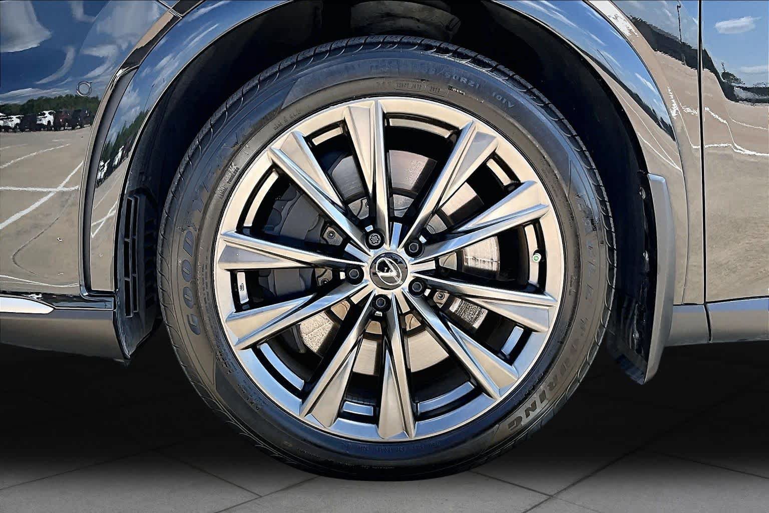 Used 2024 Lexus RX 350 F Sport w/ Convenience Package AWD/4WD image 11