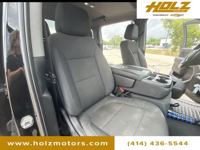 Certified 2019 Chevrolet Silverado 1500 Custom Trail Boss w/ Custom Convenience Package AWD/4WD image 24