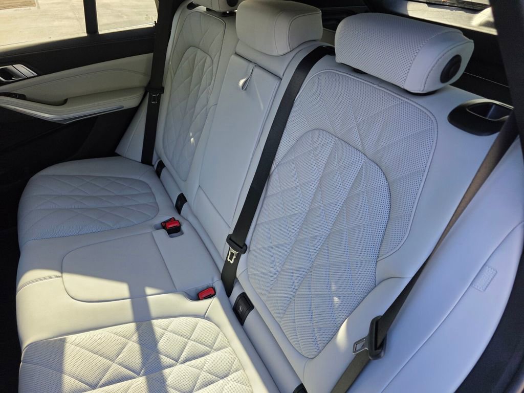 Certified 2024 BMW X5 xDrive50e w/ Parking Assistance Package image 15