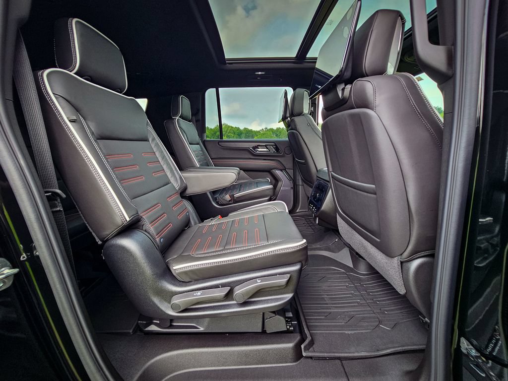 New 2026 GMC Yukon XL AT4 Ultimate w/ LPO, Floor Liner Package AWD/4WD image 47