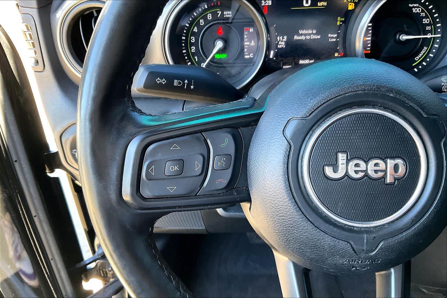 Used 2023 Jeep Wrangler Unlimited w/ Sun & Screen Package AWD/4WD image 23
