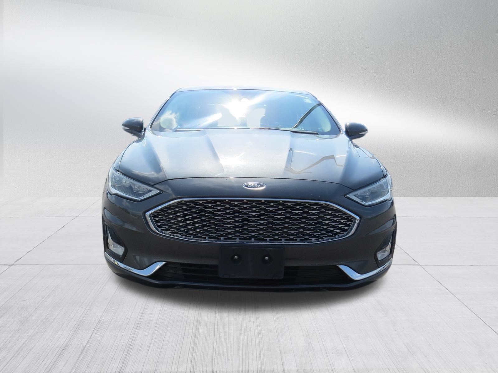 Used 2019 Ford Fusion Energi Titanium FWD image 8