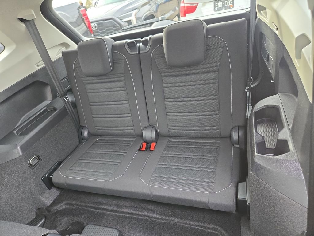Used 2023 Volkswagen Tiguan S image 24