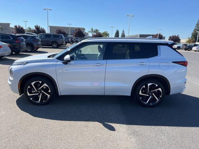 Used 2024 Mitsubishi Outlander SEL image 8