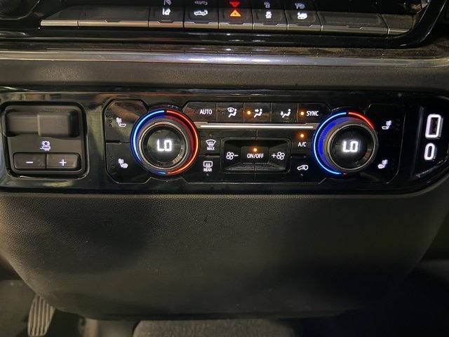 Used 2025 Chevrolet Silverado 2500 LT w/ Convenience Package image 21