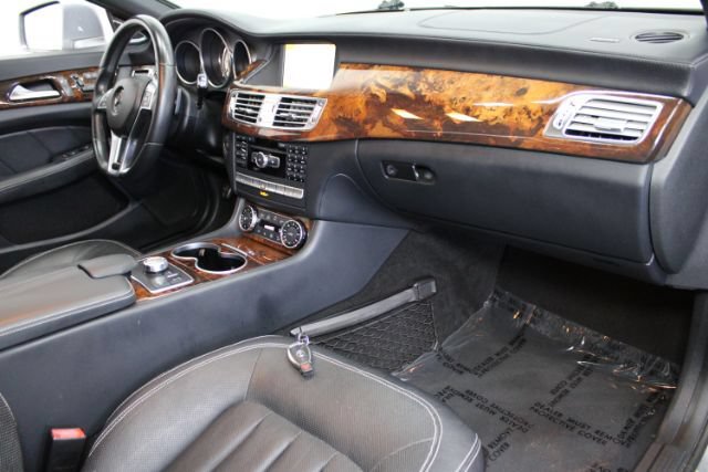 Used 2012 Mercedes-Benz CLS 550 4MATIC image 31