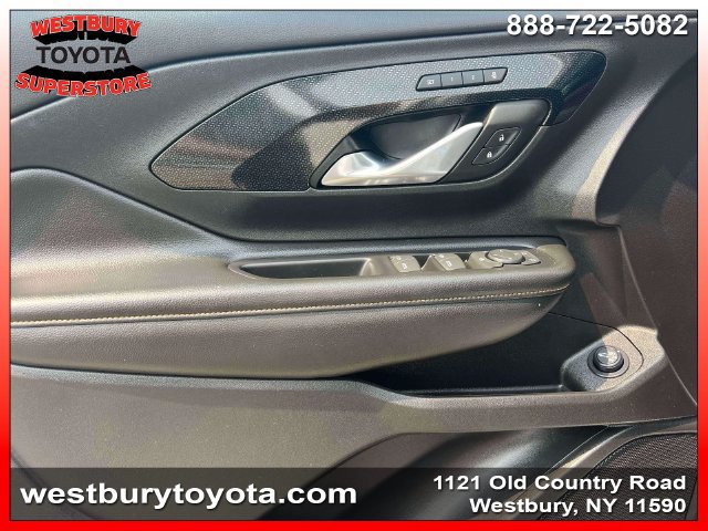 Used 2024 GMC Terrain AT4 w/ Tech Package AWD/4WD image 20