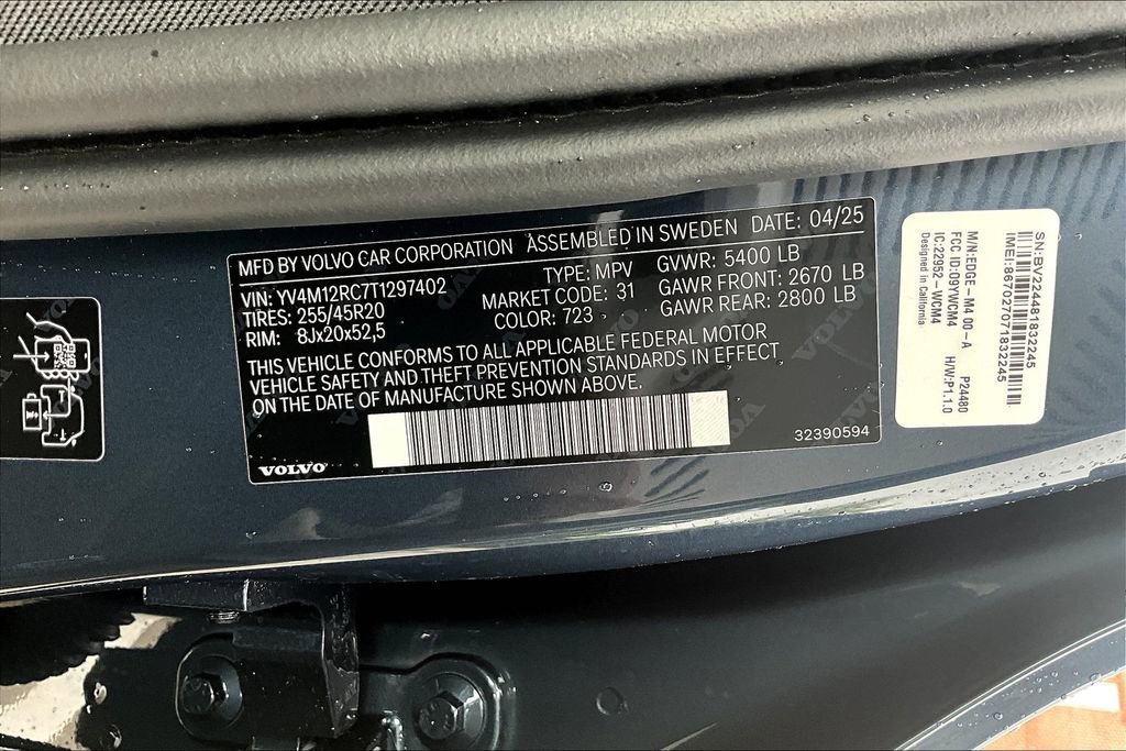 New 2026 Volvo XC60 B5 Plus w/ Protection Package Premier AWD/4WD image 27