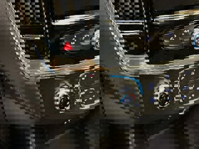 Used 2018 Chevrolet Traverse LT image 17