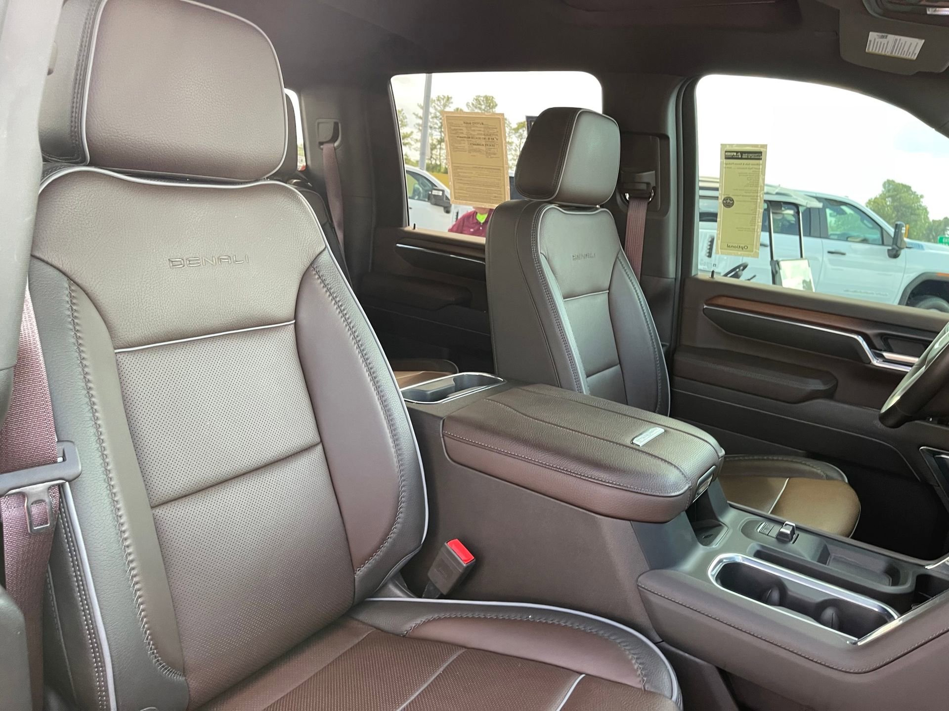 Used 2024 GMC Sierra 2500 Denali w/ Denali Reserve Package image 27