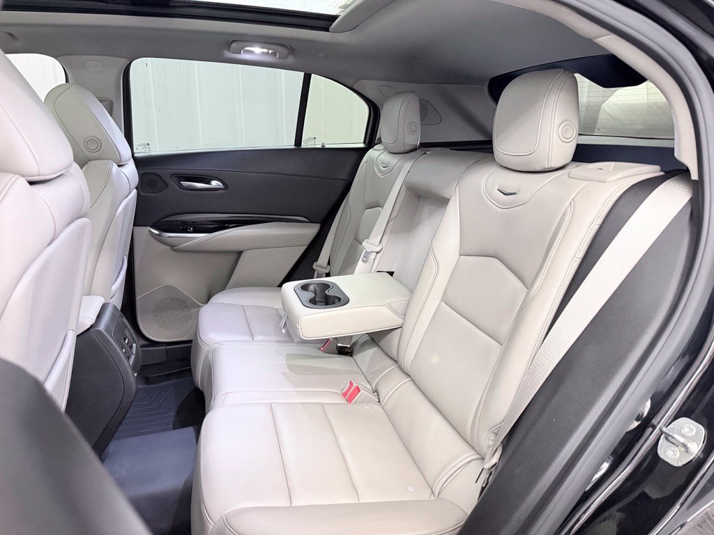 Used 2020 Cadillac XT4 Premium Luxury w/ Driver Awareness Package AWD/4WD image 29