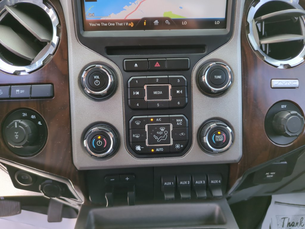 Used 2015 Ford F350 Lariat w/ Lariat Ultimate Package AWD/4WD image 29