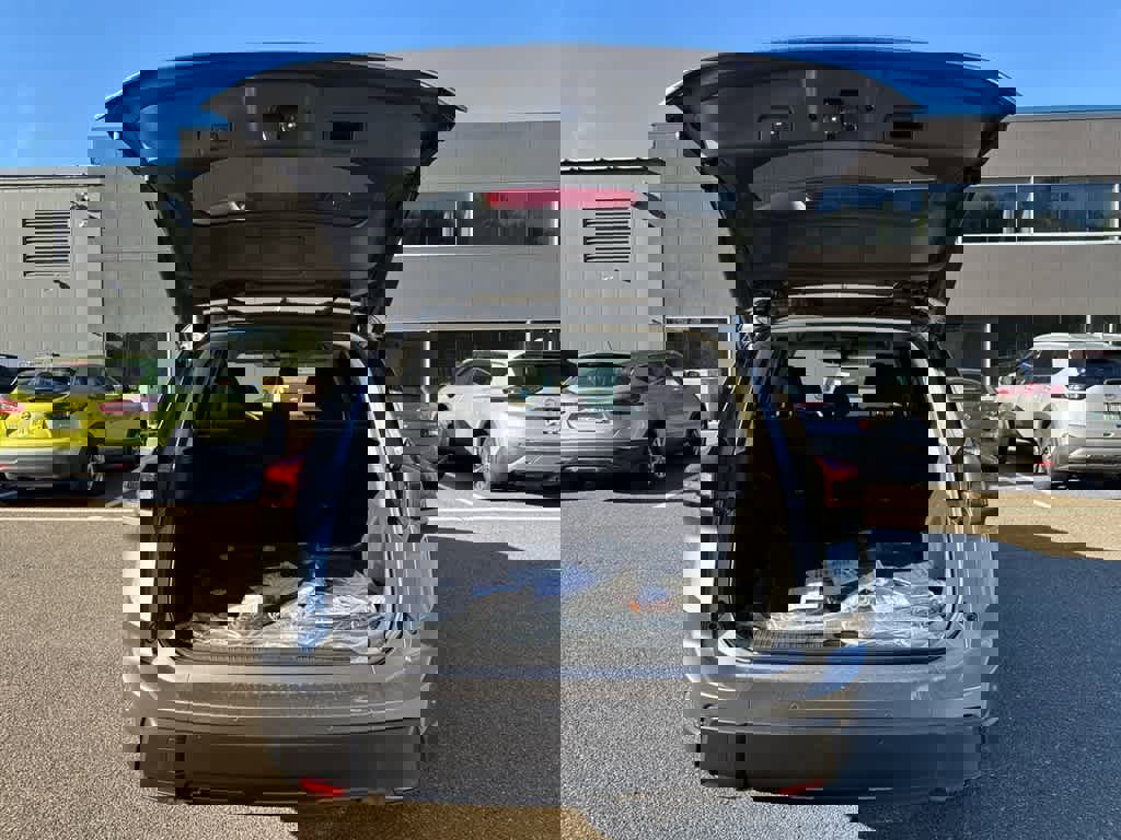 New 2026 Nissan Rogue SV image 6