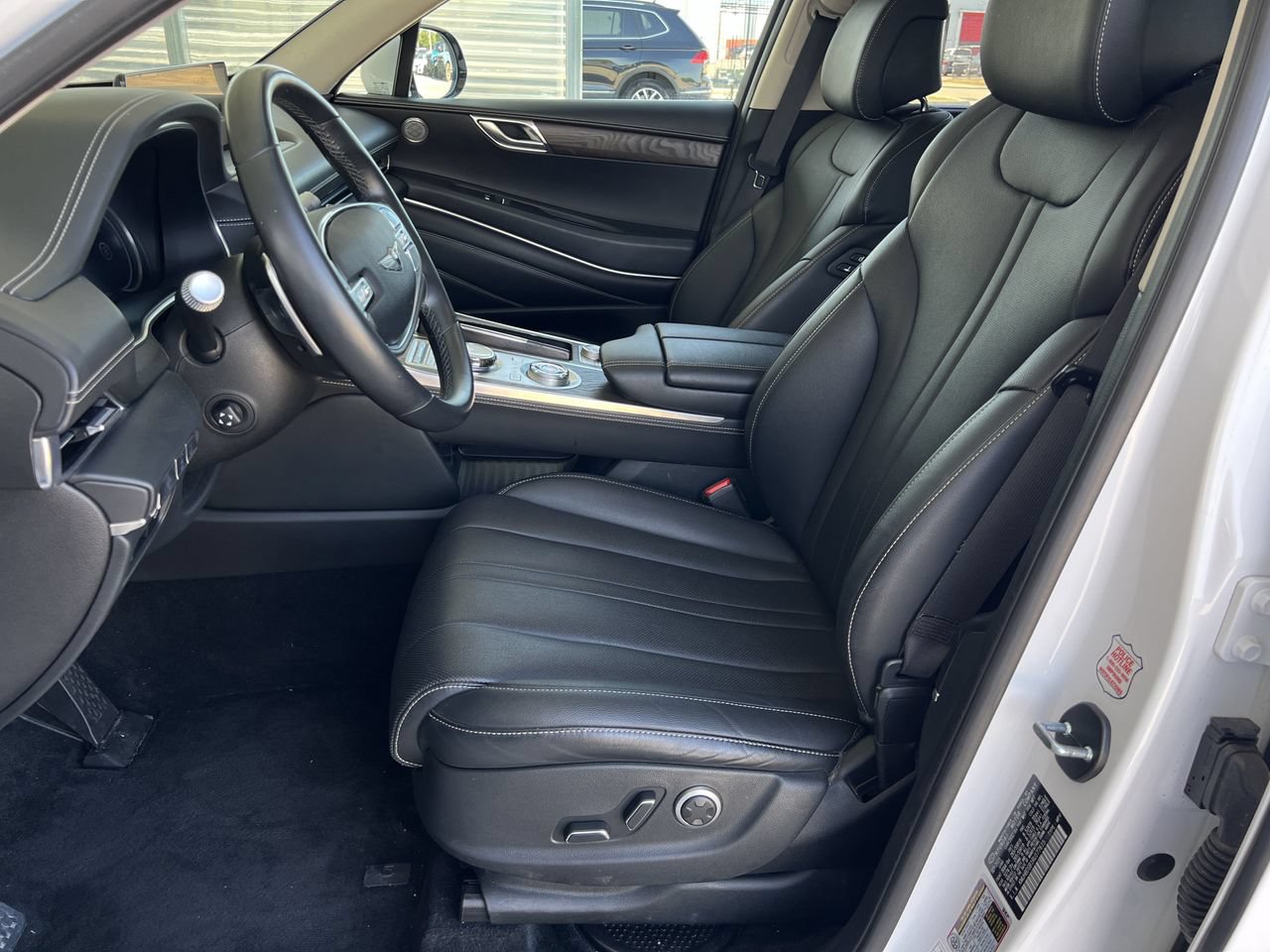 Used 2024 Genesis GV80 2.5T AWD/4WD image 23