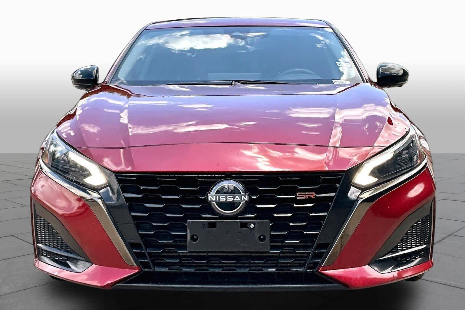 Certified 2023 Nissan Altima 2.0 SR FWD image 4