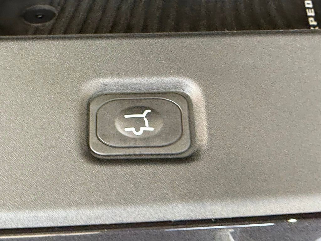 New 2025 Ford Expedition Max Platinum w/ Stealth Performance Package image 6