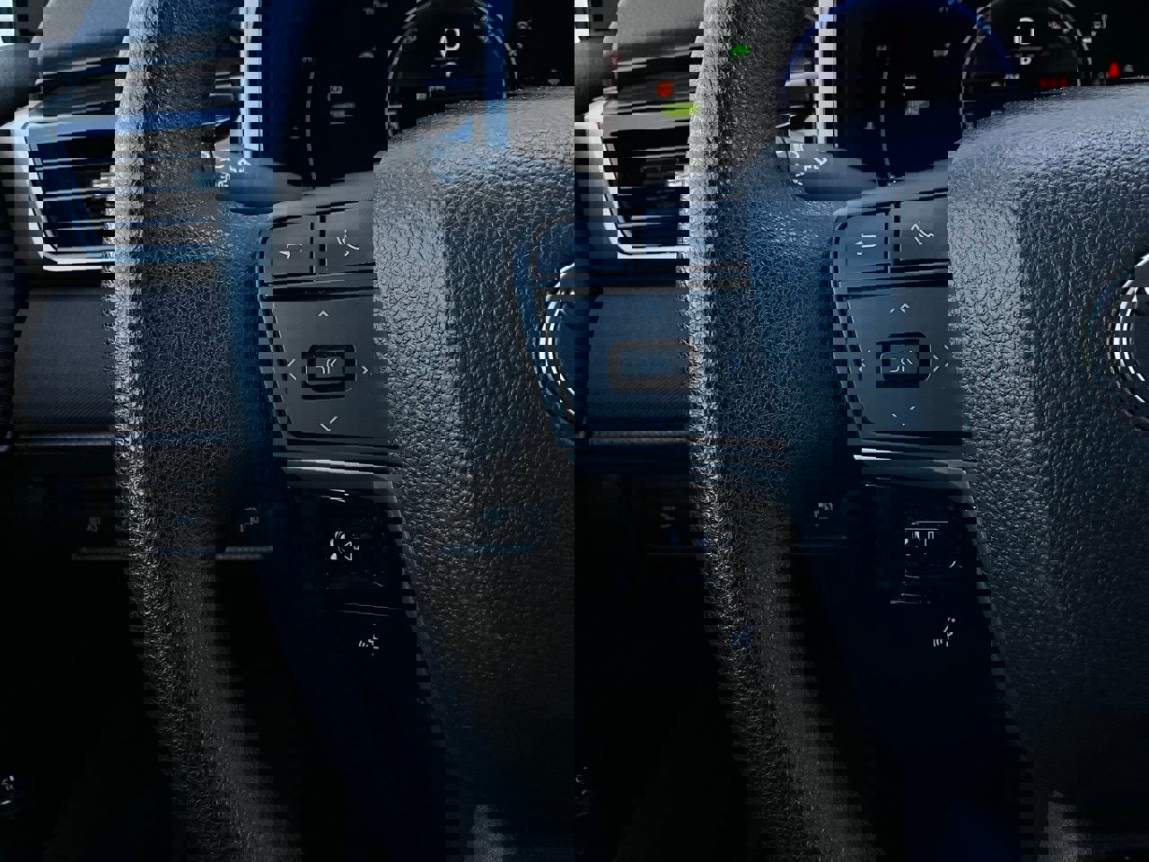 Used 2025 Toyota Camry LE image 32