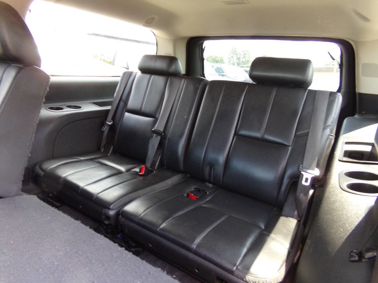 Used 2014 GMC Yukon XL SLT image 15