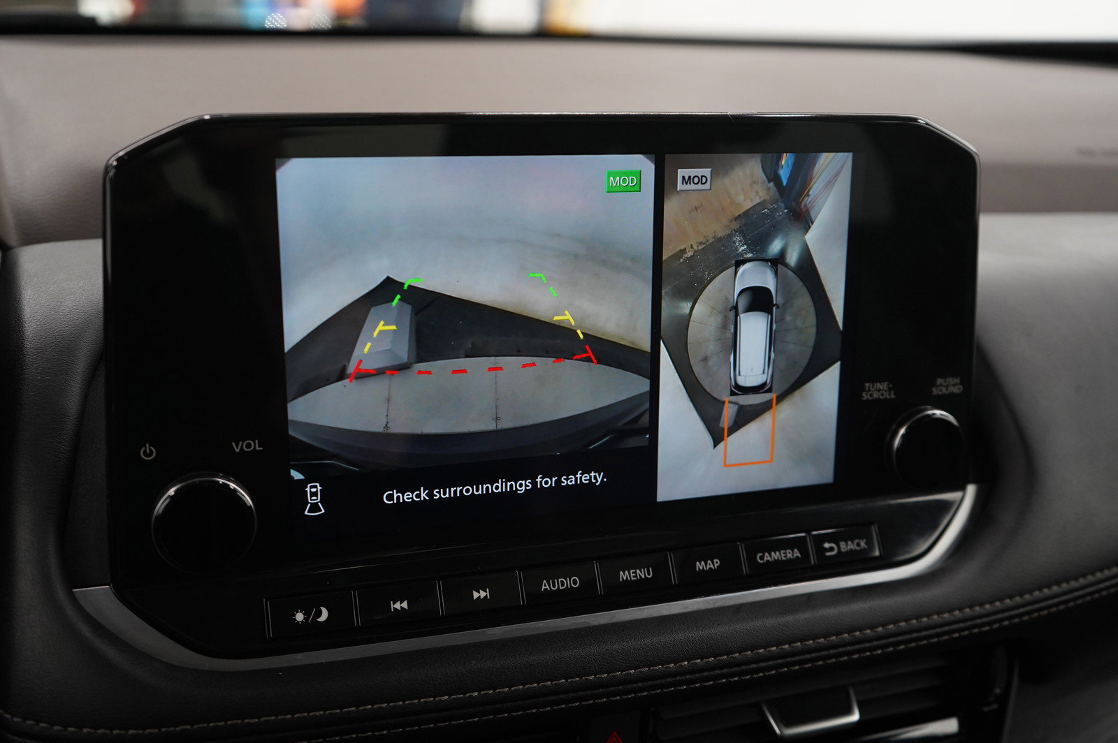 Used 2022 Nissan Rogue Platinum image 22