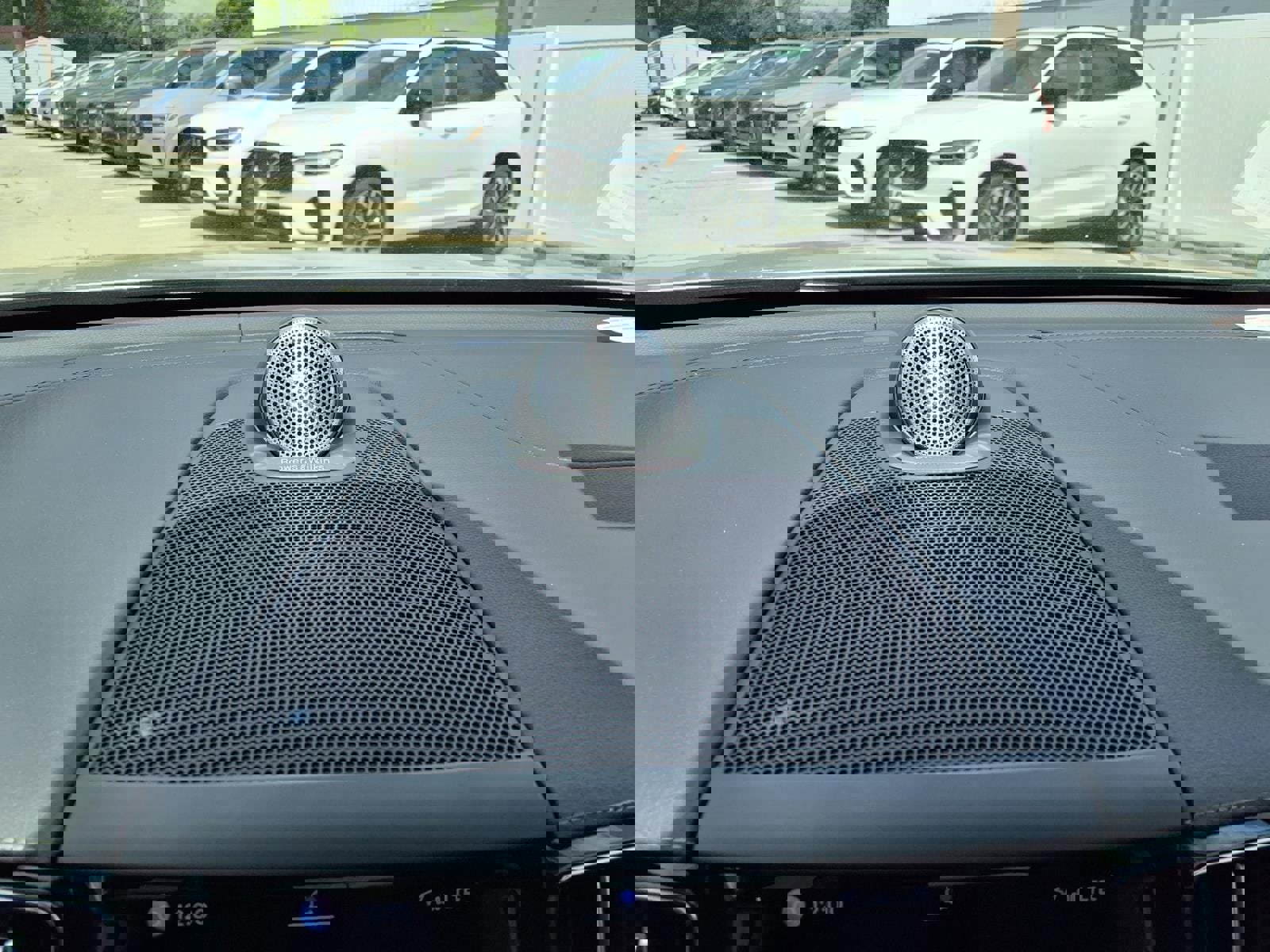 Certified 2023 Volvo XC60 B5 Ultimate image 30