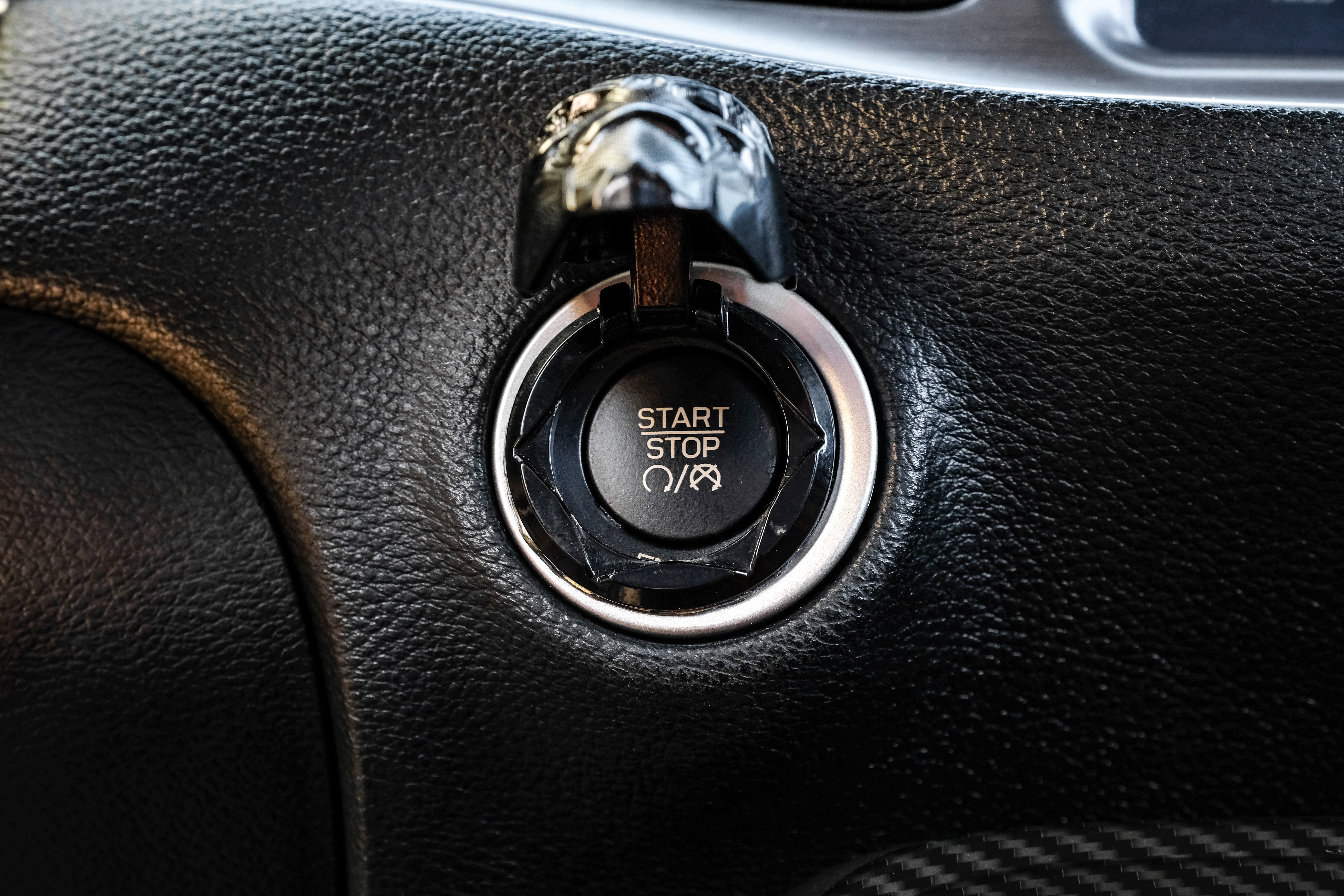 Used 2016 Dodge Challenger R/T Plus image 18